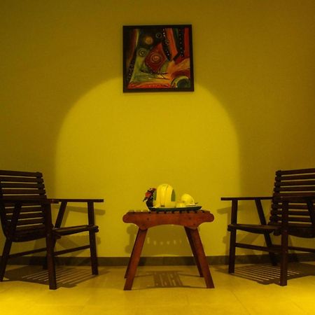 Hotel Romano Negombo Esterno foto
