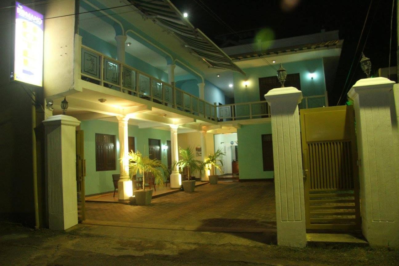 Hotel Romano Negombo Esterno foto